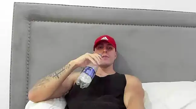 spartacozz online show from February 3, 12:15 am