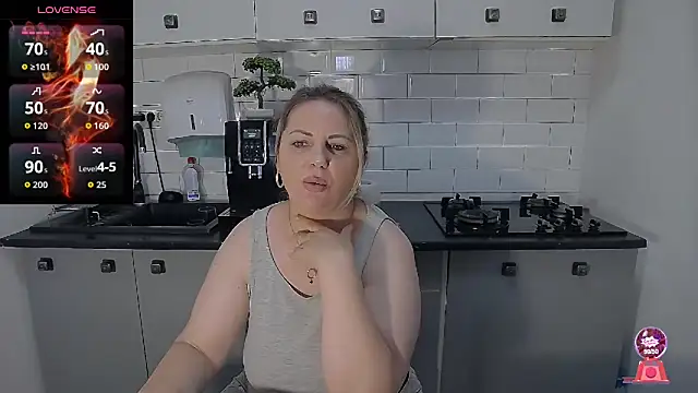 erikaerika online show from June 30, 7:42 am