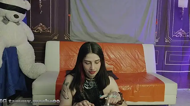 Snapshot of Best_DollSM chatting on April 6, 6:53 pm Best DollSM online show from April 6, 6:53 pm