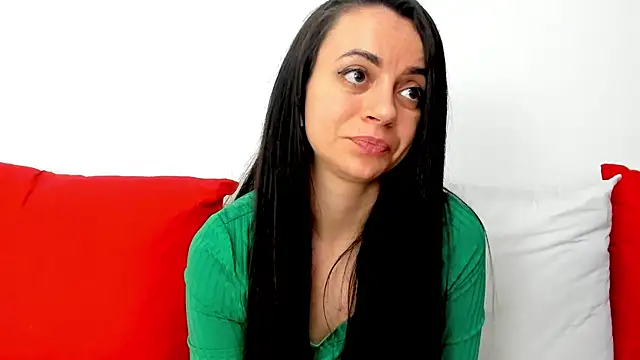 Snapshot of cute_angel95 chatting on February 20, 9:09 pm cute angel95 online show from February 20, 9:09 pm