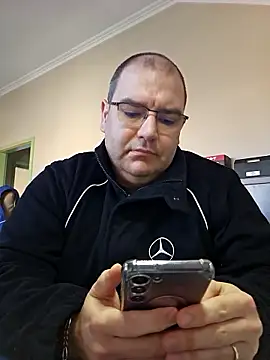 Andrew1900529 online show from January 12, 11:37 am