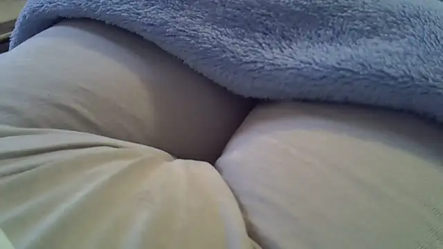 Snapshot of perescam chatting on July 6, 5:37 pm perescam online show from July 6, 5:37 pm