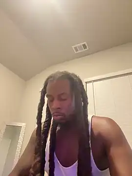 Snapshot of blue5455 chatting on February 18, 3:10 am blue5455 online show from February 18, 3:10 am