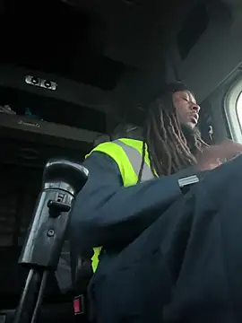 Snapshot of blue5455 chatting on March 3, 12:59 am blue5455 online show from March 3, 12:59 am