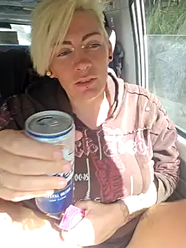 Snapshot of PinkTheHawk chatting on March 20, 2:51 am PinkTheHawk online show from March 20, 2:51 am