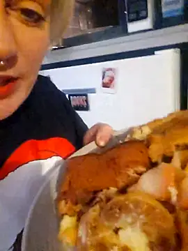 PinkTheHawk online show from November 23, 8:25 am