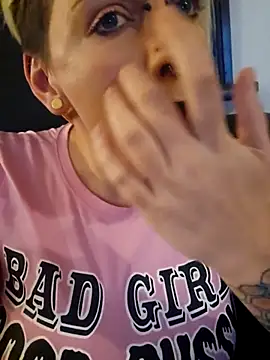 PinkTheHawk online show from February 26, 6:56 am