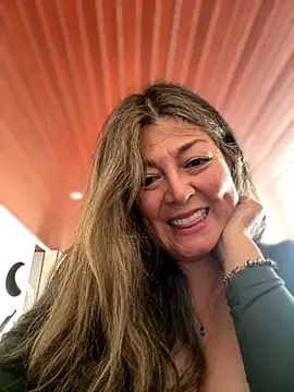 emma tour online show from November 22, 9:14 pm