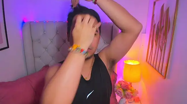 AsianZero online show from March 5, 8:00 am