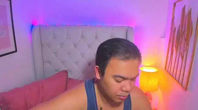 AsianZero online show from March 11, 5:13 pm