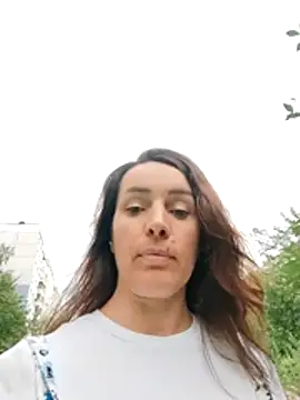Snapshot of EvaXOAir chatting on July 5, 10:22 am EvaXOAir online show from July 5, 10:22 am