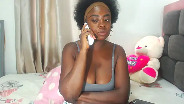 Snapshot of ValenSex chatting on March 3, 3:07 pm ValenSex online show from March 3, 3:07 pm