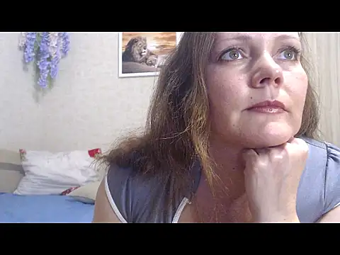 SheLion online show from October 9, 3:54 pm