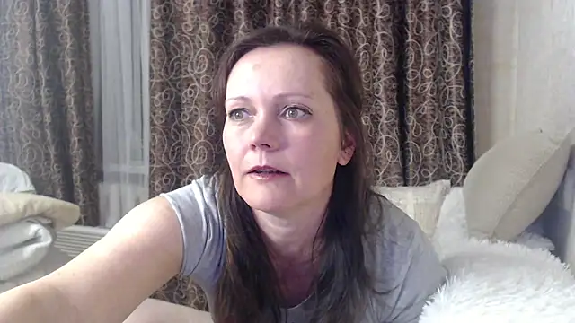 SheLion online show from February 13, 4:03 pm