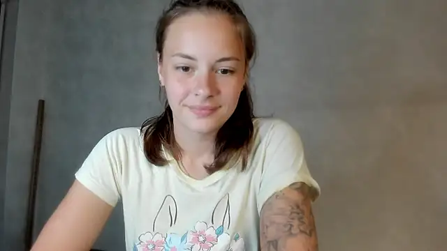 Snapshot of why_again_me chatting on July 12, 8:00 pm why again me online show from July 12, 8:00 pm