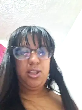 Snapshot of ZaidaWet chatting on May 29, 12:19 am ZaidaWet online show from May 29, 12:19 am