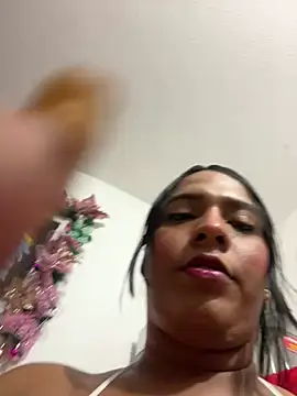 Snapshot of Newshantal_ chatting on January 2, 2:54 am Newshantal online show from January 2, 2:54 am