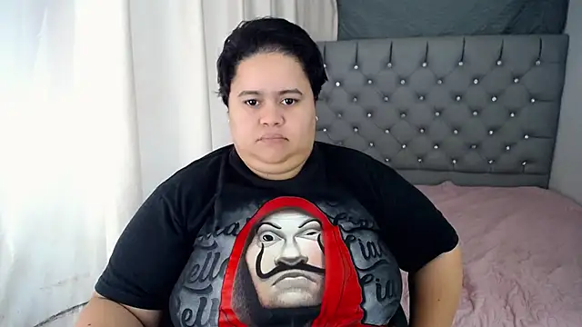 hotlesby4uxxx online show from December 6, 7:34 pm