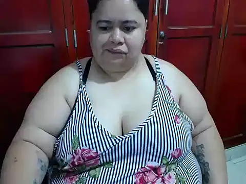 Snapshot of hotlesby4uxxx chatting on July 16, 1:50 pm hotlesby4uxxx online show from July 16, 1:50 pm