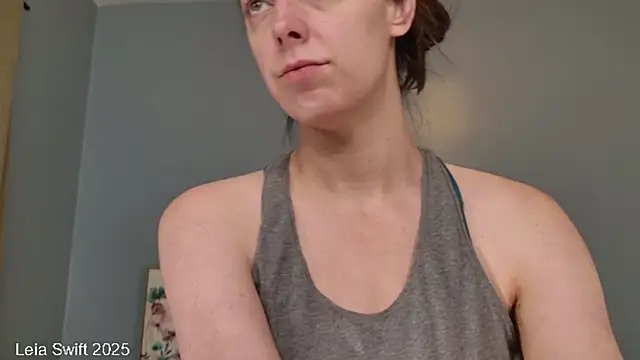 LeiaSwift online show from December 20, 11:50 am