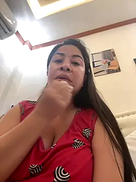 Snapshot of Tightwetholesxx chatting on October 9, 3:21 pm Tightwetholesxx online show from October 9, 3:21 pm