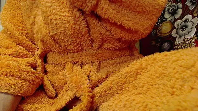 Snapshot of larawet chatting on February 13, 6:16 pm larawet online show from February 13, 6:16 pm