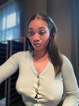   Nessa   online show from November 7, 2:28 pm