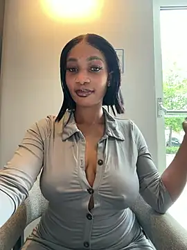 Snapshot of __Nessa__ chatting on May 31, 11:17 am Nessa online show from May 31, 11:17 am