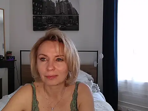 Snapshot of ADreamLady chatting on March 18, 2:53 pm ADreamLady online show from March 18, 2:53 pm