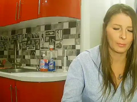 Snapshot of Valerivv chatting on September 30, 1:43 am Valerivv online show from September 30, 1:43 am