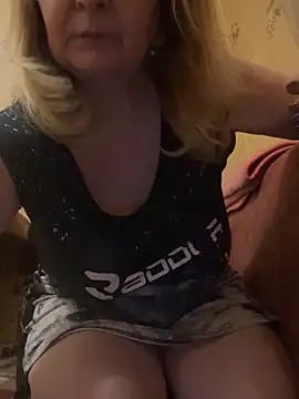 Irina2909xh online show from March 9, 11:53 pm