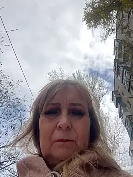 Snapshot of Irina2909@xh chatting on April 21, 12:22 pm Irina2909xh online show from April 21, 12:22 pm