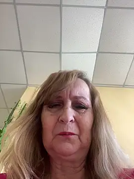 Snapshot of Irina2909@xh chatting on May 11, 7:47 am Irina2909xh online show from May 11, 7:47 am
