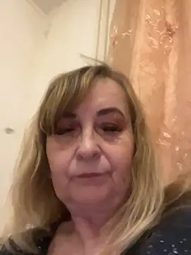 Snapshot of Irina2909@xh chatting on May 13, 5:54 pm Irina2909xh online show from May 13, 5:54 pm