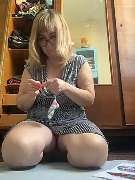 Snapshot of Irina2909@xh chatting on July 13, 11:02 am Irina2909xh online show from July 13, 11:02 am