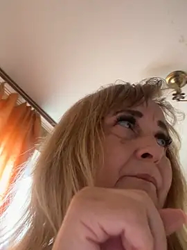 Snapshot of Irina2909@xh chatting on July 14, 2:12 pm Irina2909xh online show from July 14, 2:12 pm