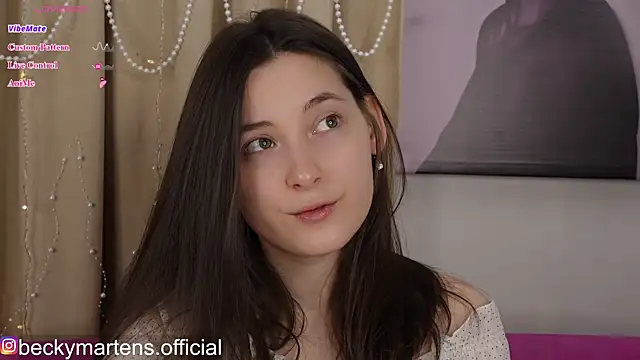 BeckyMartens online show from April 29, 2:37 am
