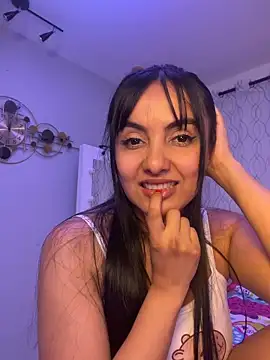 Snapshot of AshleyJhonson chatting on May 30, 3:14 am AshleyJhonson online show from May 30, 3:14 am