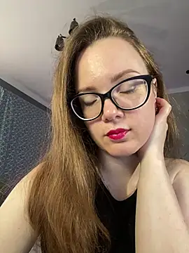 Snapshot of AngelaWhiti chatting on June 18, 4:11 pm AngelaWhiti online show from June 18, 4:11 pm
