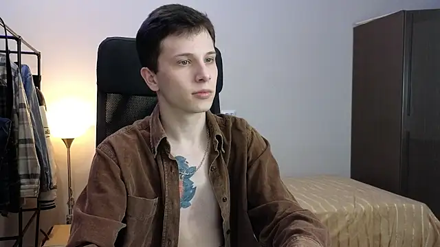 arlekincrop online show from April 11, 12:26 am