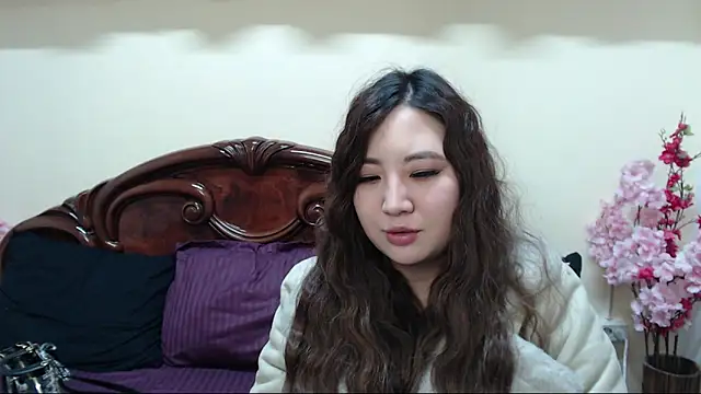 Snapshot of katydoll_ chatting on February 28, 6:31 pm katydoll online show from February 28, 6:31 pm