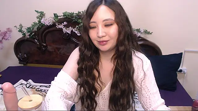 Snapshot of katydoll_ chatting on March 8, 5:22 pm katydoll online show from March 8, 5:22 pm