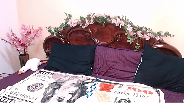 Snapshot of katydoll_ chatting on March 12, 2:12 pm katydoll online show from March 12, 2:12 pm