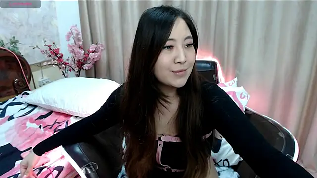 Snapshot of katydoll_ chatting on September 17, 3:14 pm katydoll online show from September 17, 3:14 pm