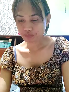 QueenSoreal online show from February 21, 5:47 pm