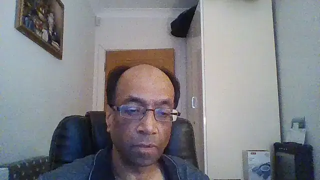 Snapshot of rauncher1 chatting on December 3, 9:33 am rauncher1 online show from December 3, 9:33 am