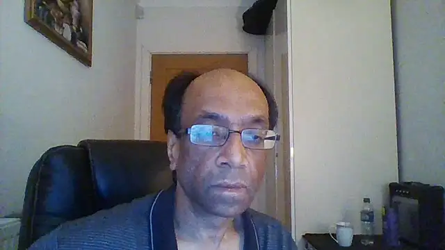 Snapshot of rauncher1 chatting on January 7, 10:01 am rauncher1 online show from January 7, 10:01 am