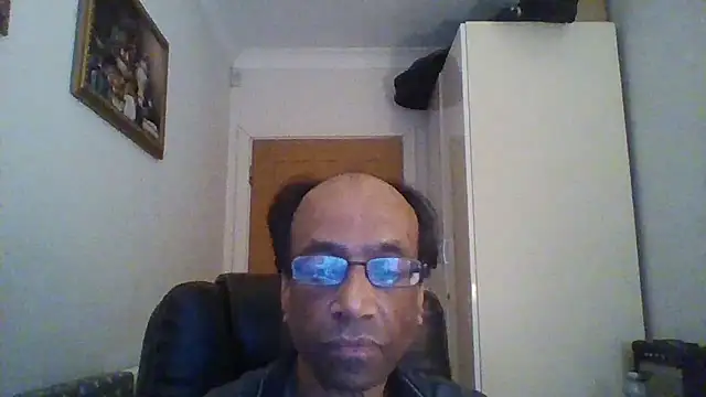 Snapshot of rauncher1 chatting on February 3, 10:03 am rauncher1 online show from February 3, 10:03 am