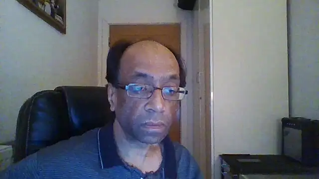 Snapshot of rauncher1 chatting on February 10, 9:04 am rauncher1 online show from February 10, 9:04 am