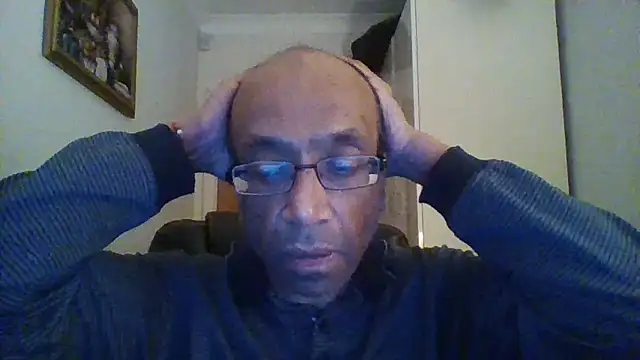 Snapshot of rauncher1 chatting on February 10, 11:45 pm rauncher1 online show from February 10, 11:45 pm